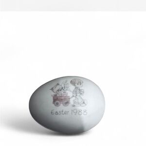 Precious Moments Easter 1988 Easter Egg trinket box